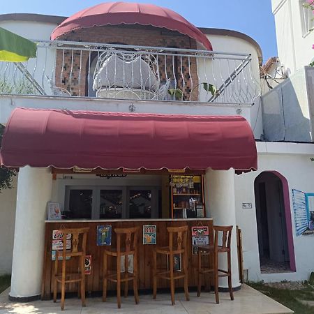 La Brezza Suite & Hotel Акярлар Екстериор снимка