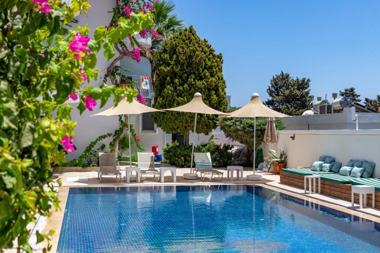 La Brezza Suite & Hotel Акярлар Екстериор снимка
