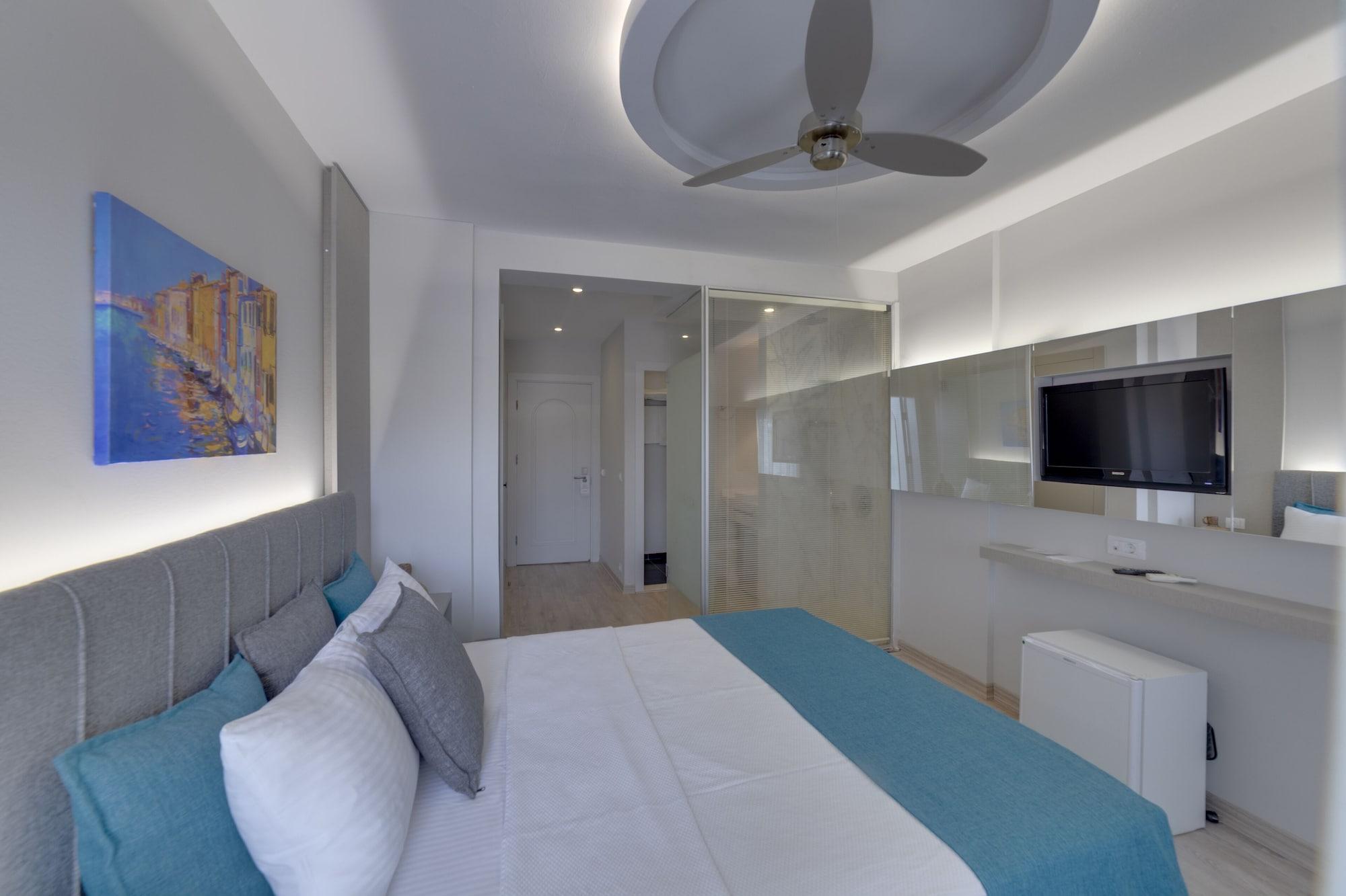 La Brezza Suite & Hotel Акярлар Екстериор снимка