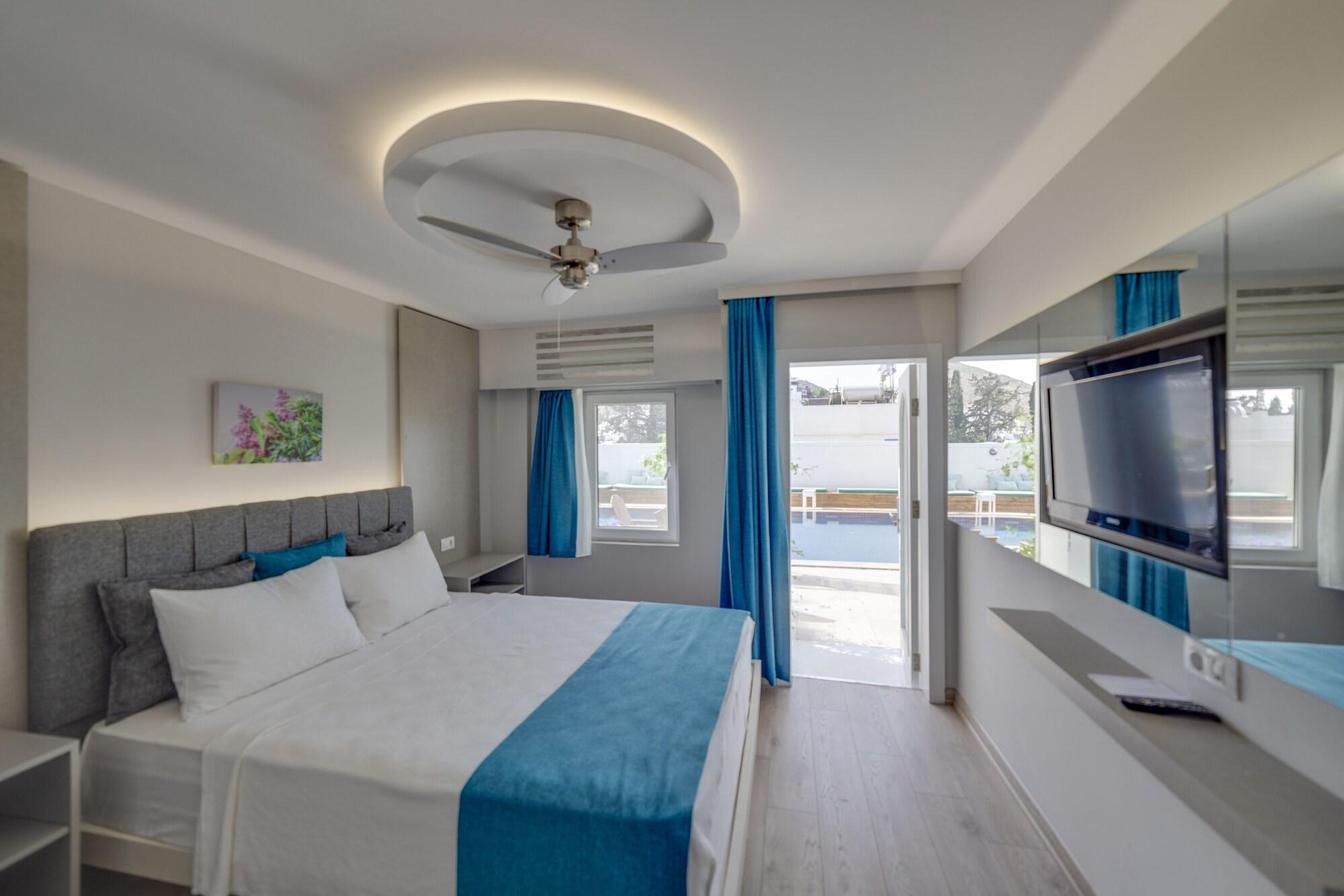 La Brezza Suite & Hotel Акярлар Екстериор снимка