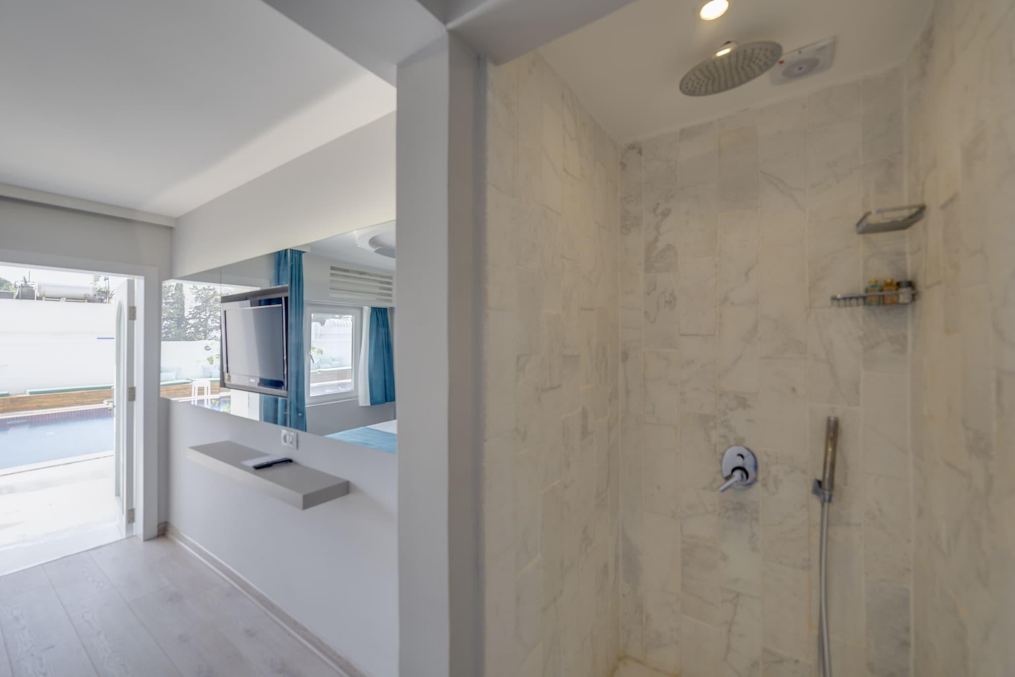 La Brezza Suite & Hotel Акярлар Екстериор снимка