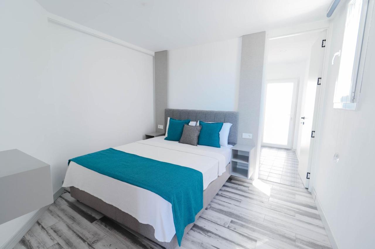 La Brezza Suite & Hotel Акярлар Екстериор снимка