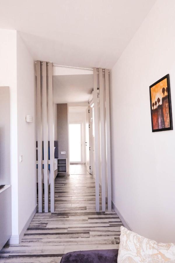 La Brezza Suite & Hotel Акярлар Екстериор снимка
