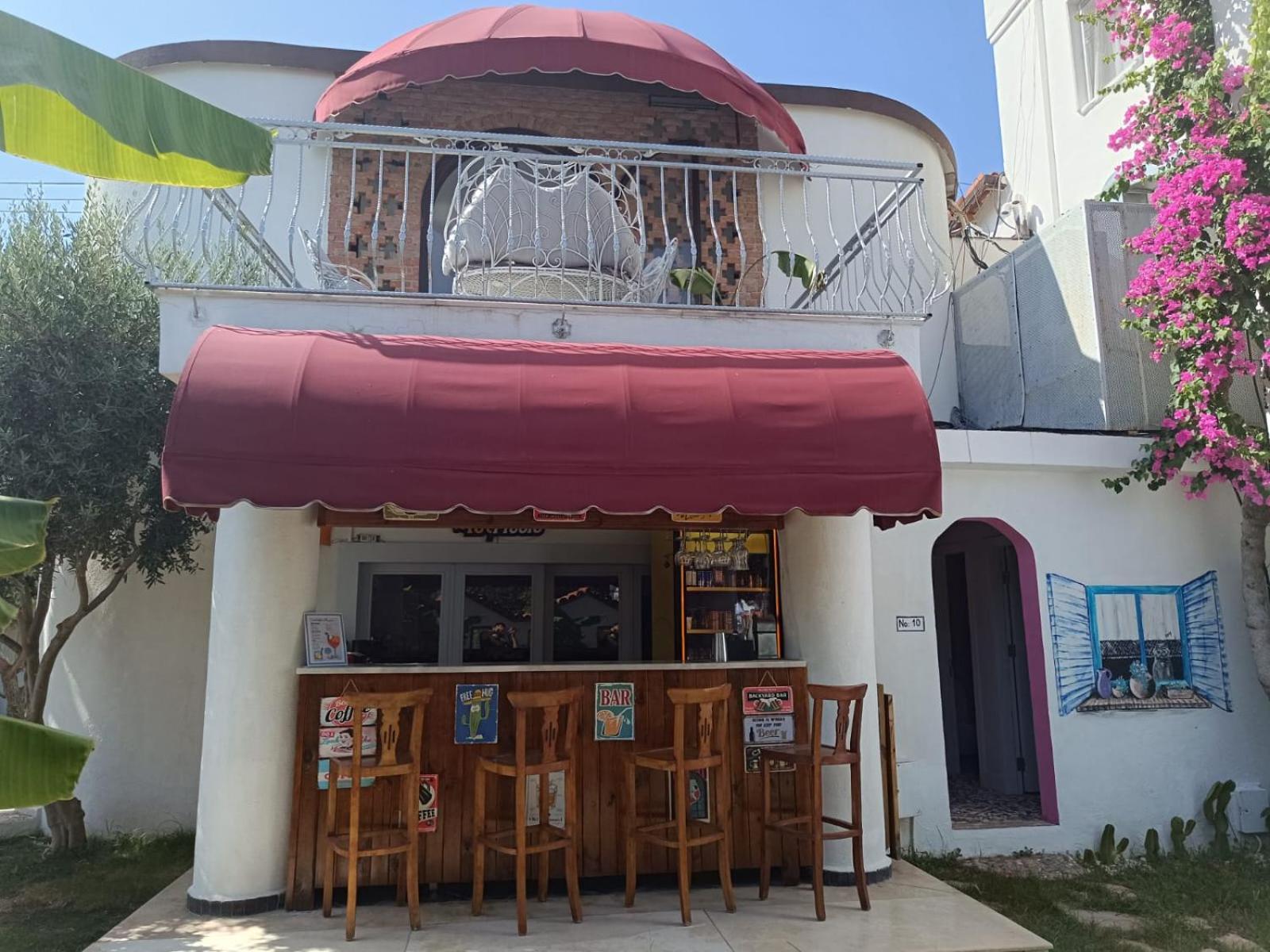La Brezza Suite & Hotel Акярлар Екстериор снимка